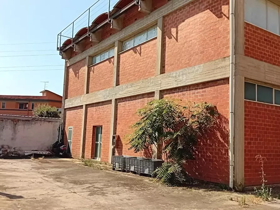 locale di sgombero in affitto ad Empoli in zona Carraia