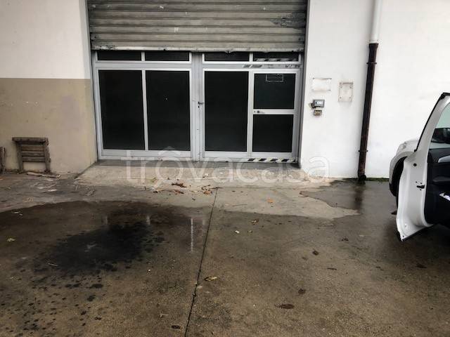 negozio in affitto ad Empoli