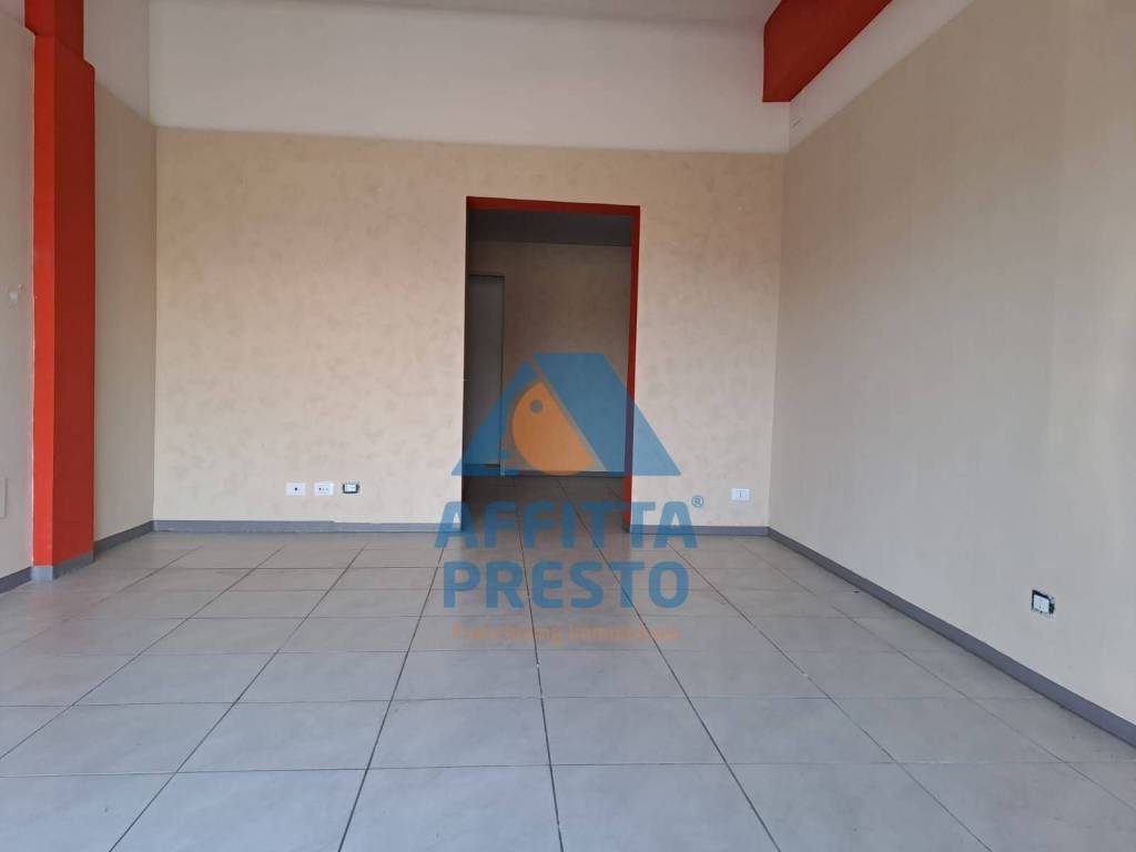negozio in affitto ad Empoli