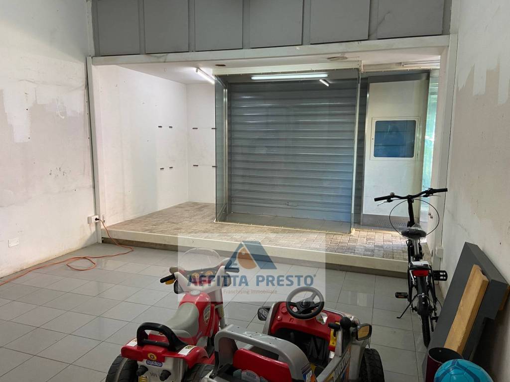 negozio in affitto ad Empoli