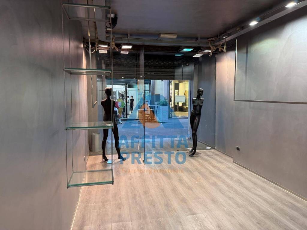 negozio in affitto ad Empoli