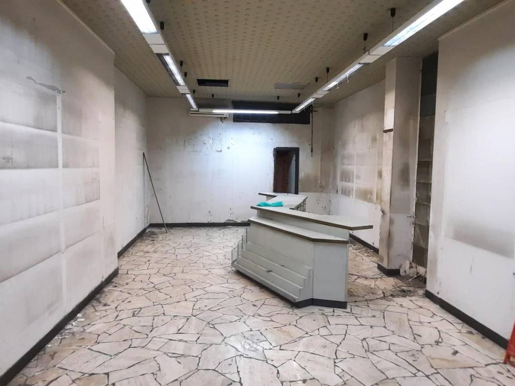 negozio in affitto ad Empoli
