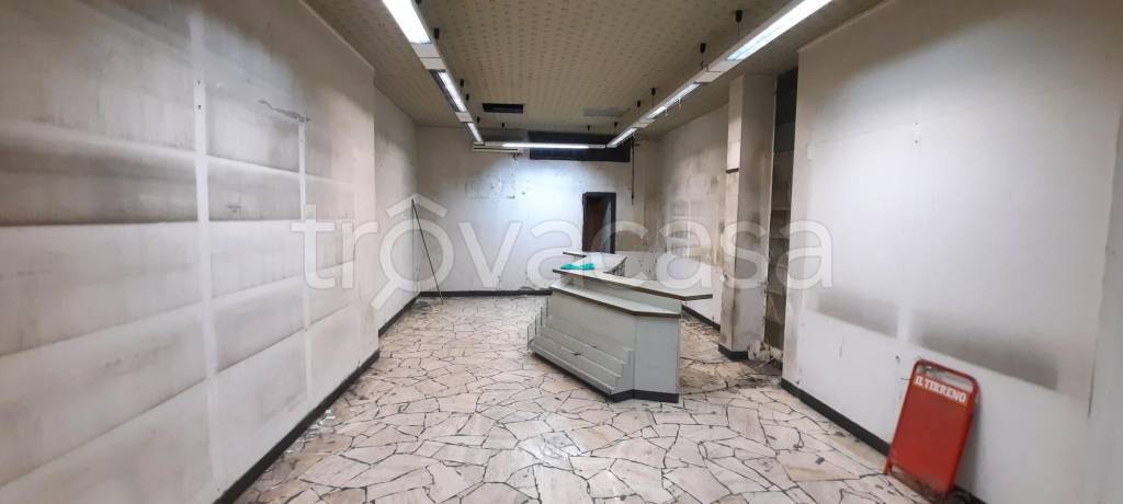 negozio in affitto ad Empoli in zona Centro Storico