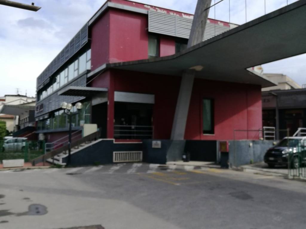 ufficio in affitto ad Empoli in zona Pontorme