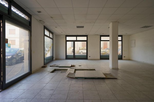 locale commerciale in affitto ad Empoli