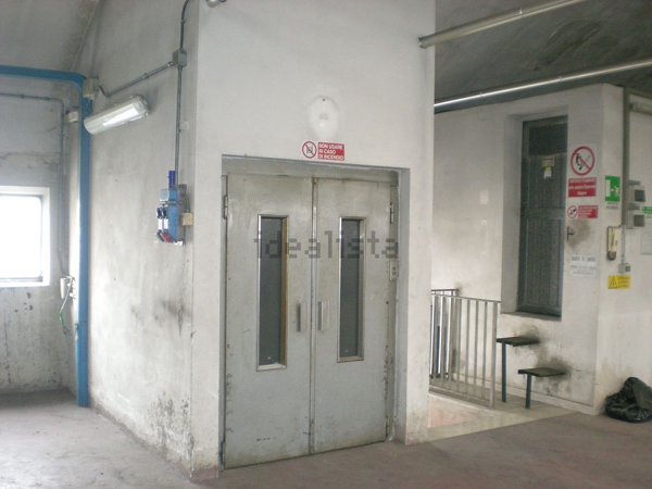 locale di sgombero in affitto ad Empoli