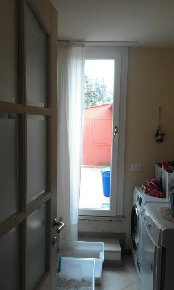 casa indipendente in affitto ad Empoli in zona Villanuova