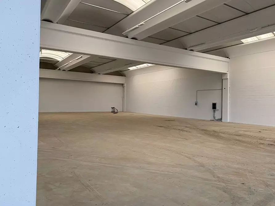 negozio in affitto ad Empoli