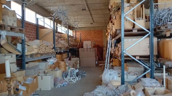 locale di sgombero in affitto ad Empoli