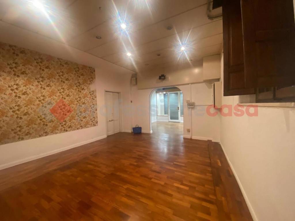 negozio in affitto ad Empoli