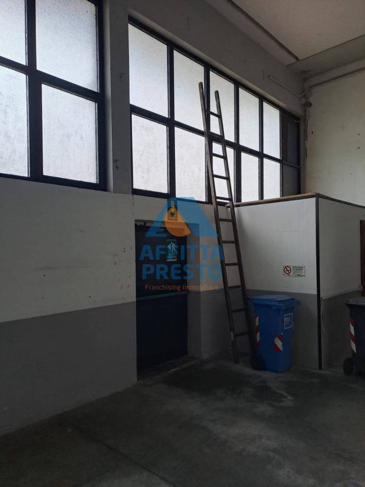 negozio in affitto ad Empoli