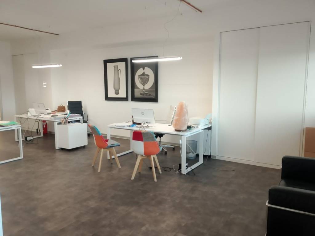 locale commerciale in affitto ad Empoli in zona Marcignana