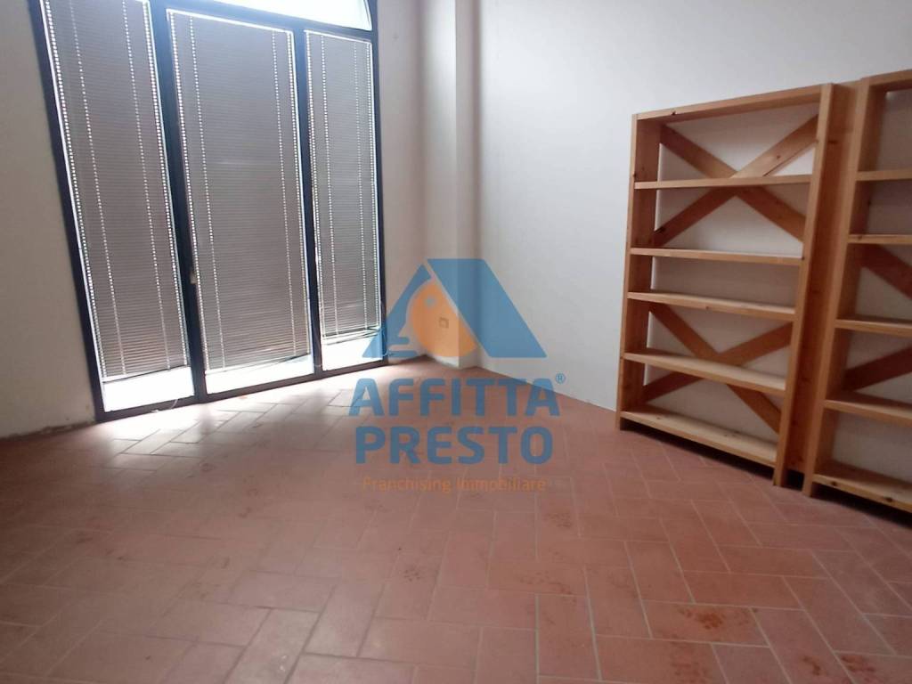 negozio in affitto ad Empoli