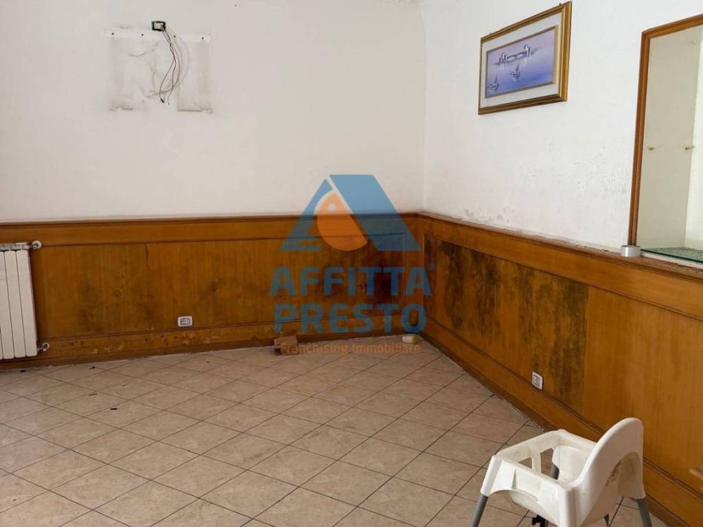 negozio in affitto ad Empoli