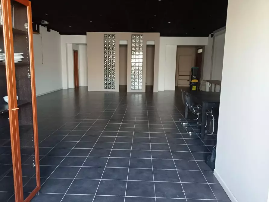 locale commerciale in affitto ad Empoli