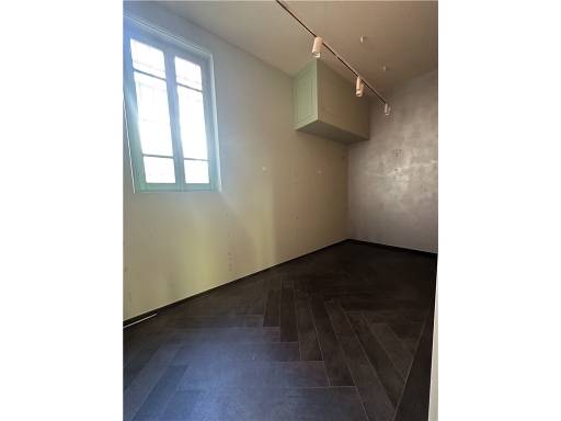 negozio in affitto ad Empoli