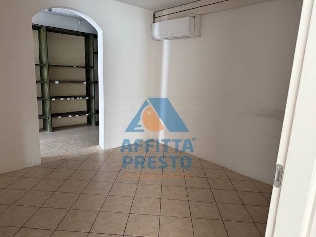 negozio in affitto ad Empoli