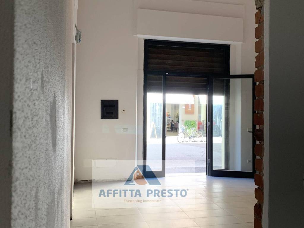 negozio in affitto ad Empoli in zona Centro Storico