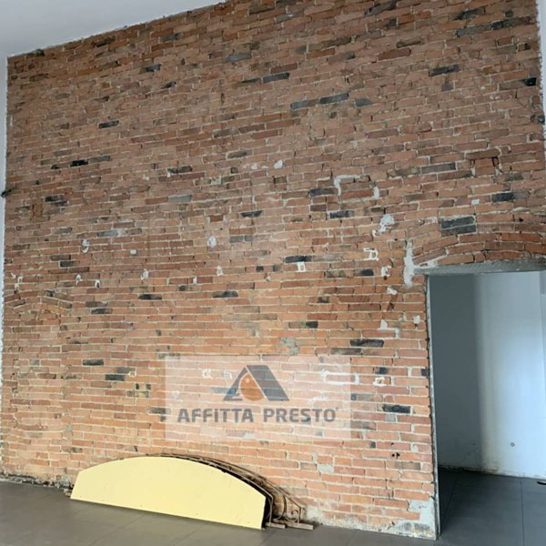 negozio in affitto ad Empoli in zona Centro Storico