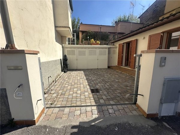 casa indipendente in affitto ad Empoli in zona Brusciana