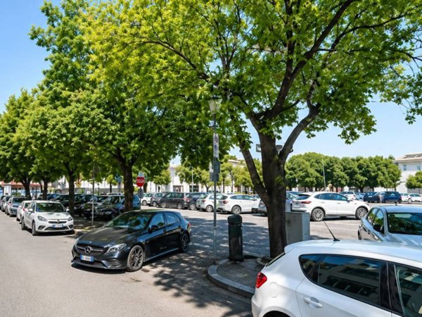 negozio in affitto ad Empoli