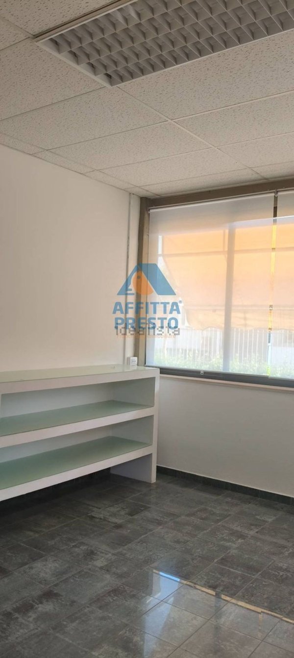 locale commerciale in affitto ad Empoli