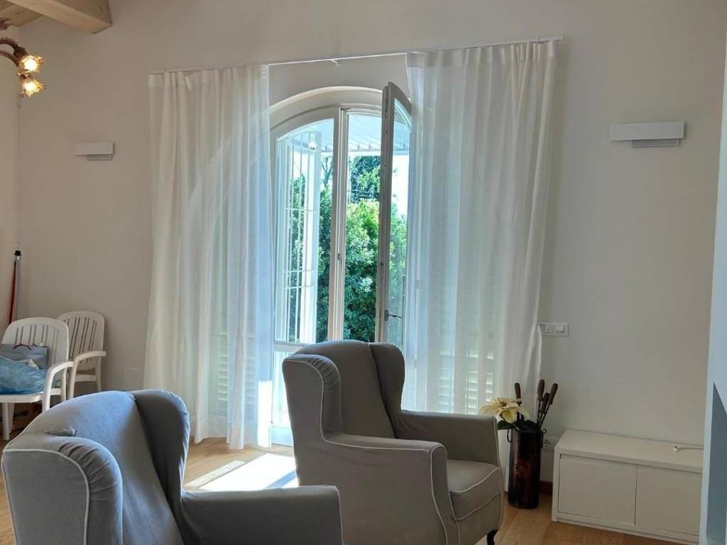 casa indipendente in affitto ad Empoli in zona Carraia