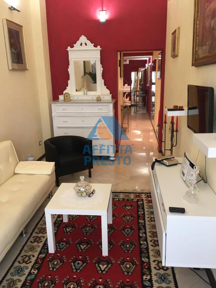 locale commerciale in affitto ad Empoli