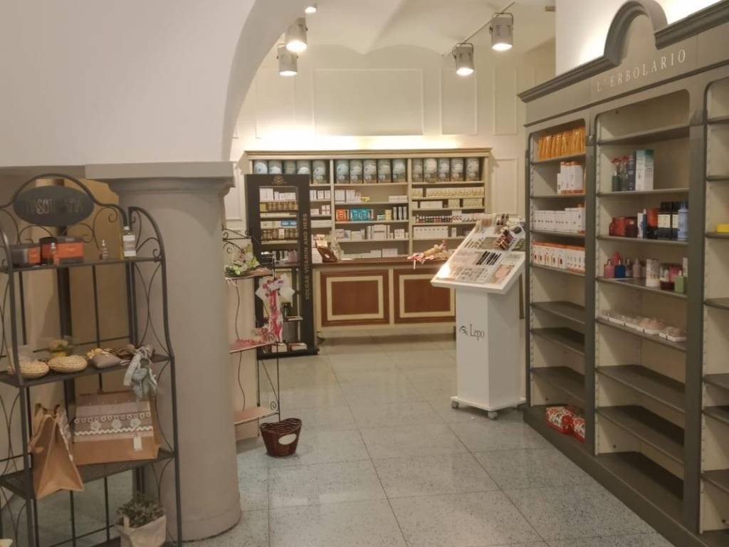 negozio in affitto ad Empoli in zona Centro Storico