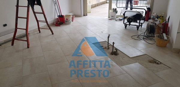 locale commerciale in affitto ad Empoli