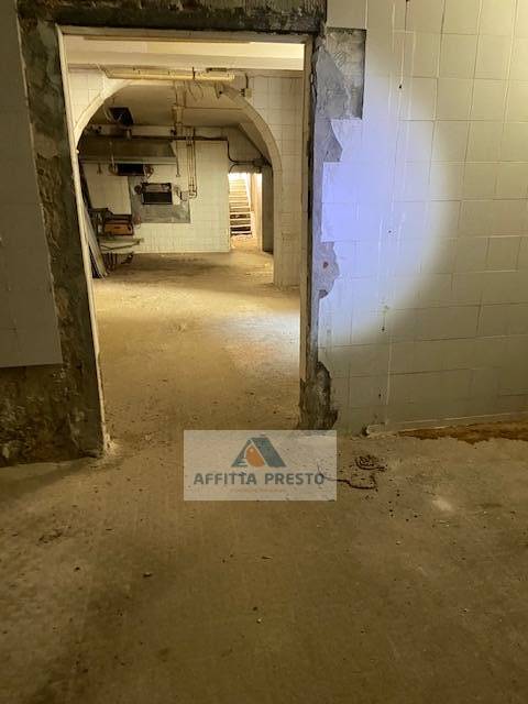 locale commerciale in affitto ad Empoli