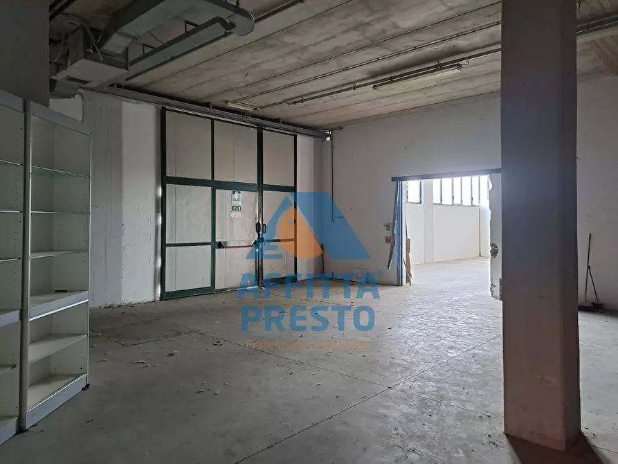 locale commerciale in affitto ad Empoli