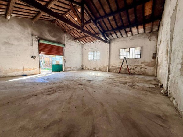 locale commerciale in affitto ad Empoli in zona Pontorme