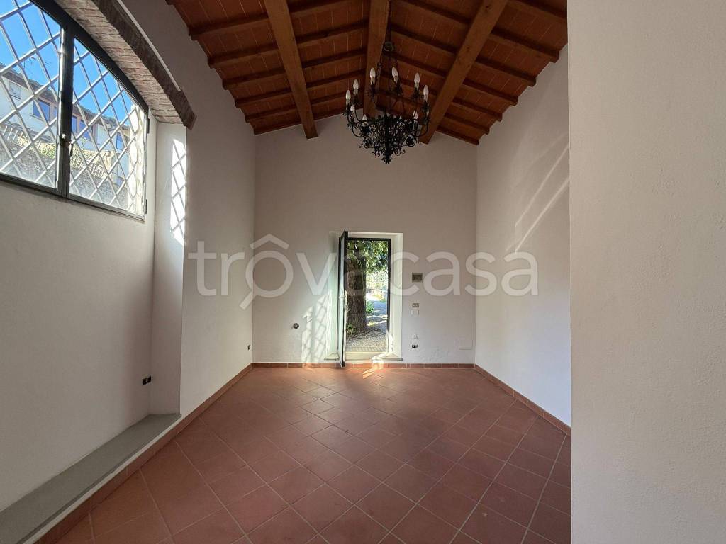 locale commerciale in affitto a Fiesole