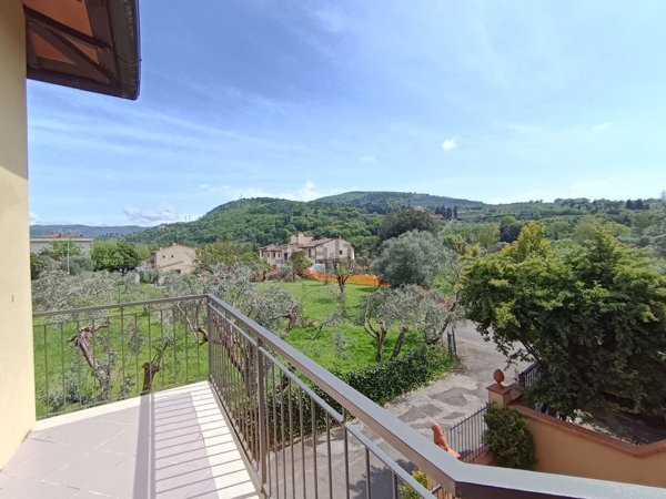 appartamento in affitto a Fiesole in zona Girone