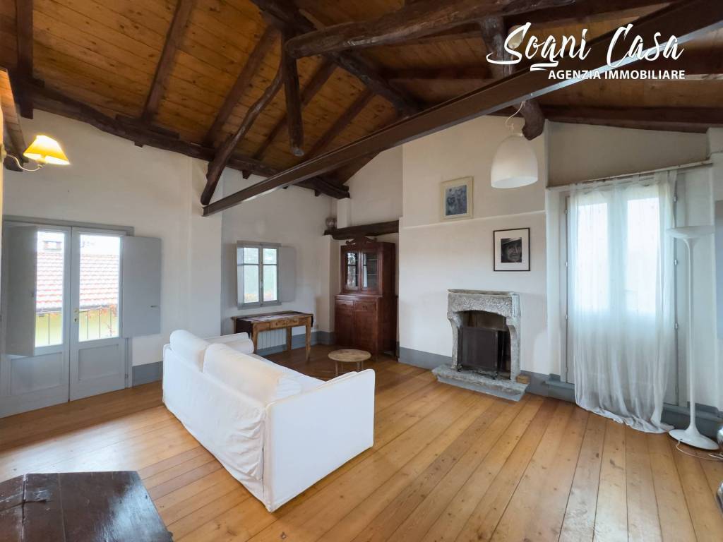 appartamento in affitto ad Agrate Conturbia in zona Conturbia