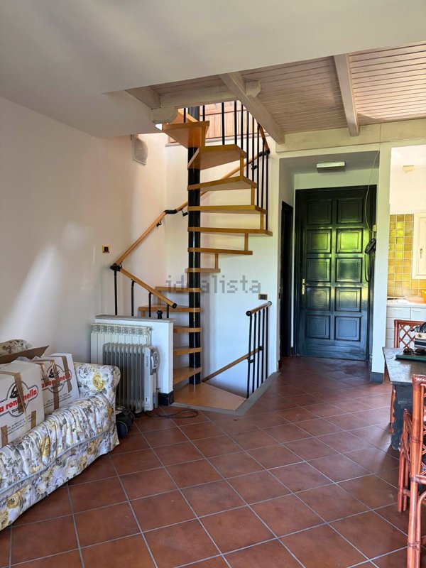appartamento in affitto ad Agrate Conturbia