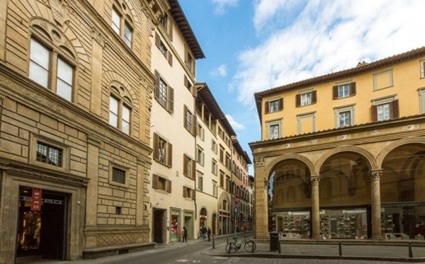 negozio in affitto a Firenze