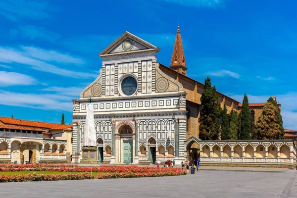 negozio in affitto a Firenze in zona Centro Santa Maria Novella