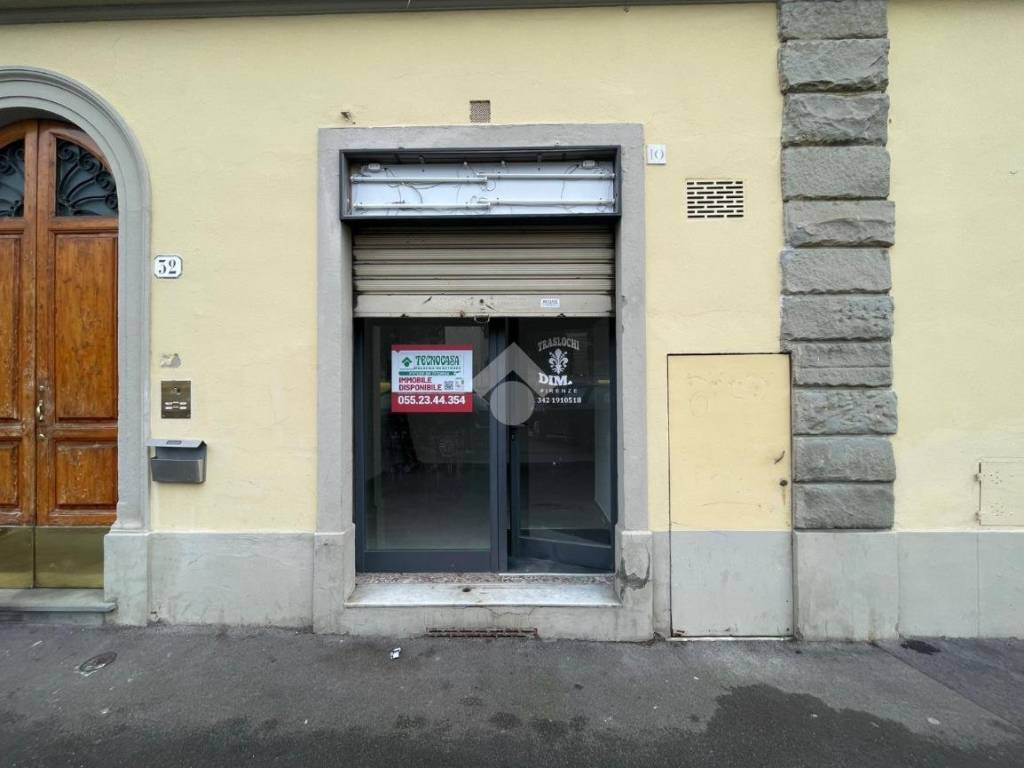 negozio in affitto a Firenze in zona Campo di Marte