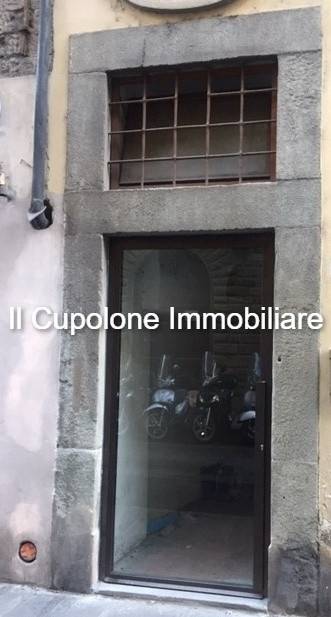 negozio in affitto a Firenze in zona Centro San Frediano