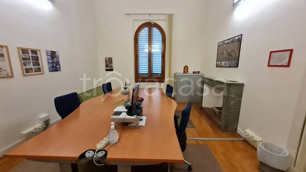 ufficio in affitto a Firenze