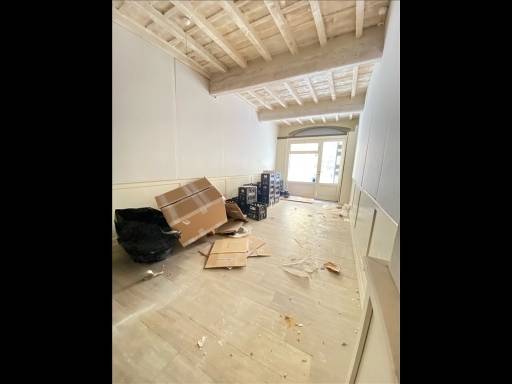 negozio in affitto a Firenze in zona Centro San Frediano