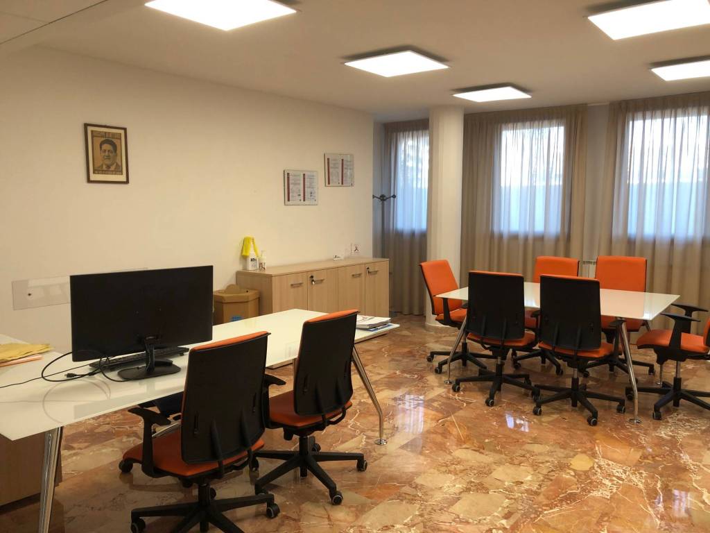 ufficio in affitto a Firenze in zona Rifredi