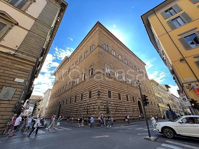 negozio in affitto a Firenze in zona Centro Storico