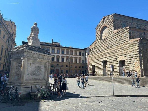 intera palazzina in affitto a Firenze
