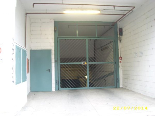 locale di sgombero in affitto a Firenze