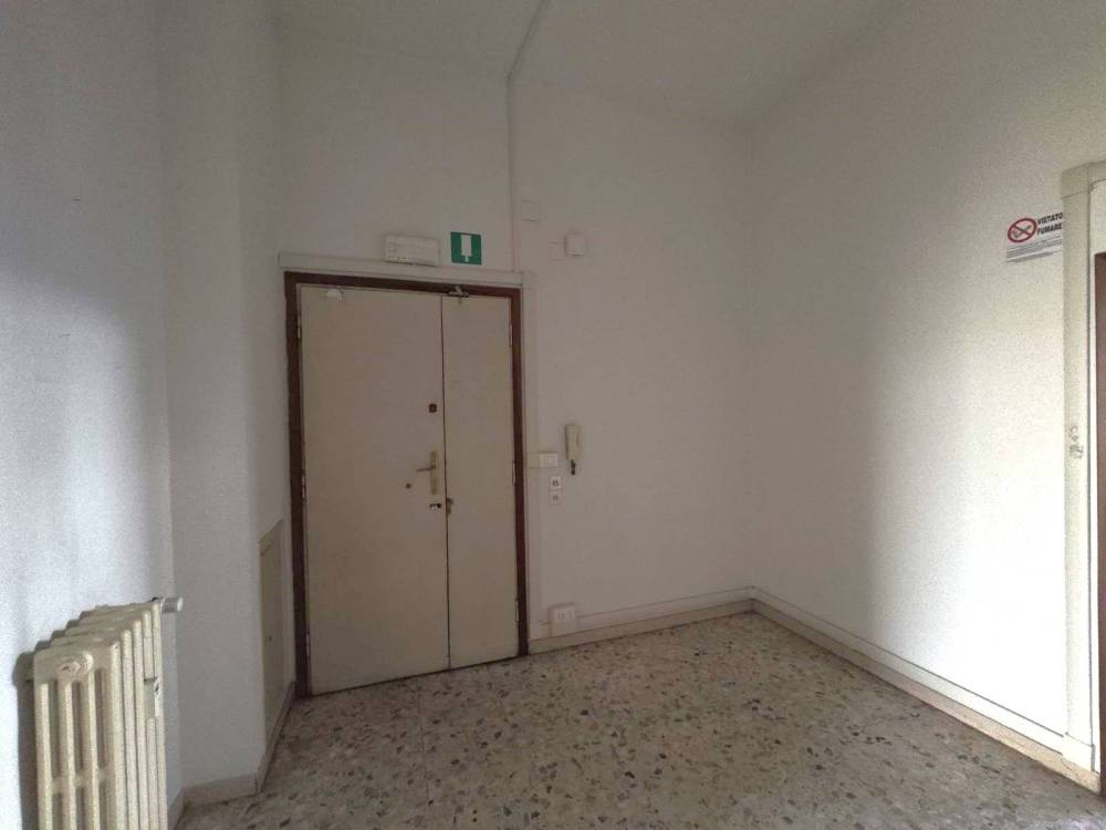 ufficio in affitto a Firenze in zona Careggi
