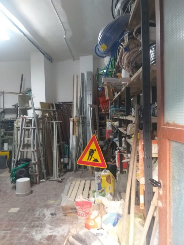 locale di sgombero in affitto a Firenze in zona Novoli