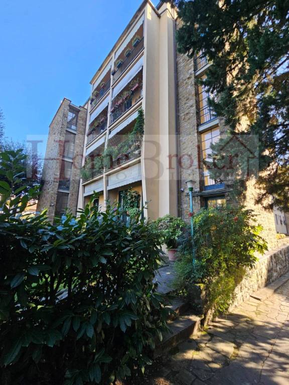 appartamento in affitto a Firenze in zona Coverciano